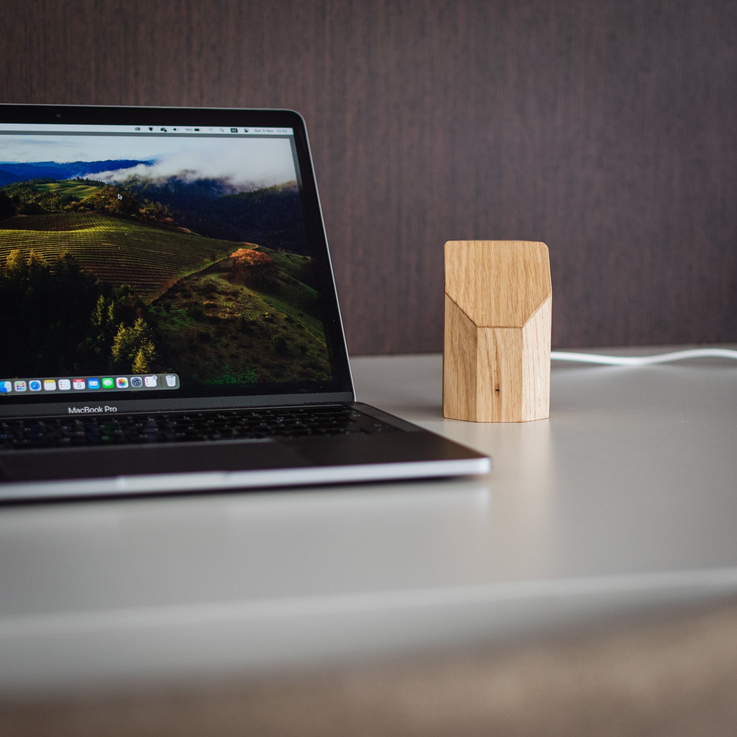 Wooden MagSafe Wireless Charger for Apple iPhone. Fast Qi2 Chrager.